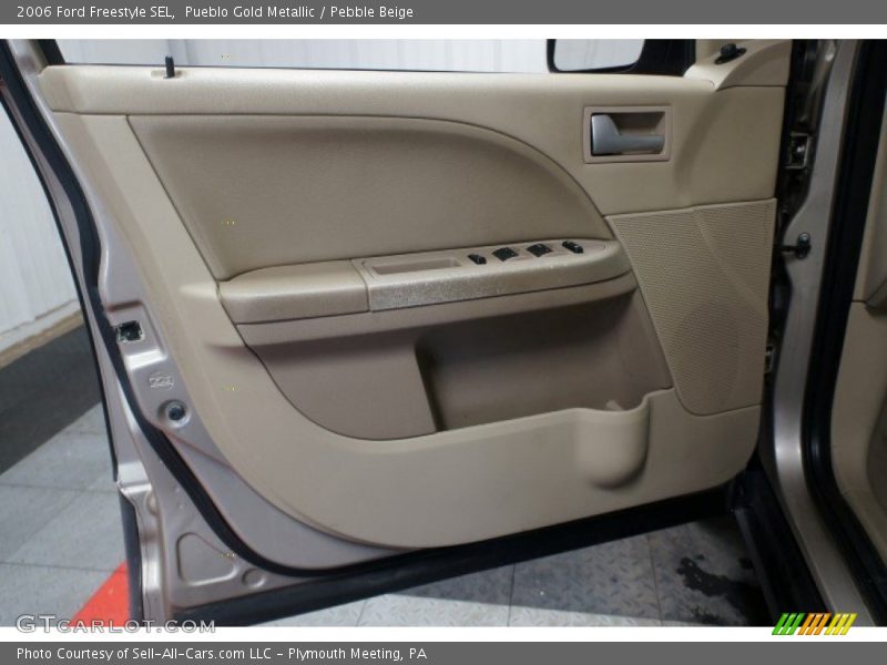 Pueblo Gold Metallic / Pebble Beige 2006 Ford Freestyle SEL