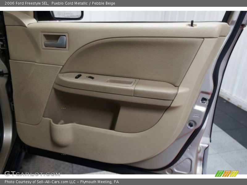 Pueblo Gold Metallic / Pebble Beige 2006 Ford Freestyle SEL