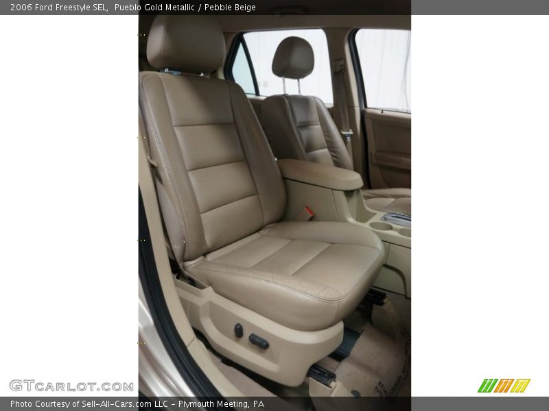 Pueblo Gold Metallic / Pebble Beige 2006 Ford Freestyle SEL