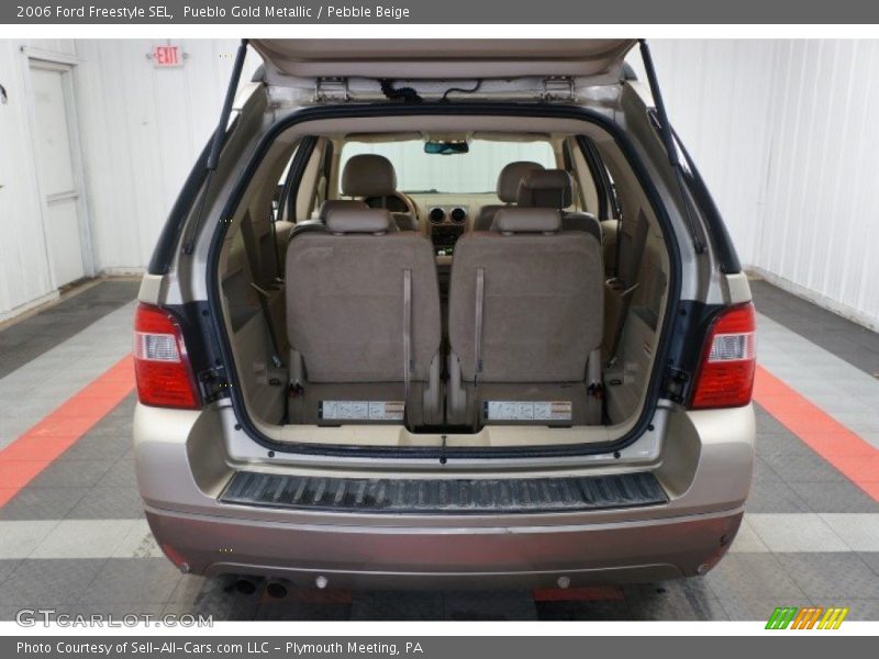 Pueblo Gold Metallic / Pebble Beige 2006 Ford Freestyle SEL