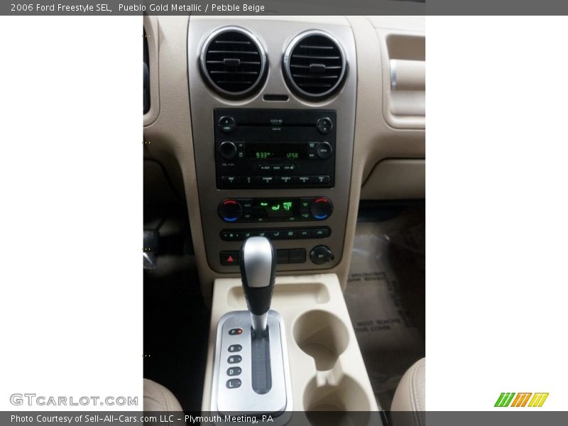 Pueblo Gold Metallic / Pebble Beige 2006 Ford Freestyle SEL
