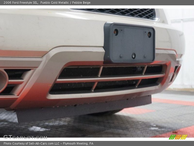 Pueblo Gold Metallic / Pebble Beige 2006 Ford Freestyle SEL