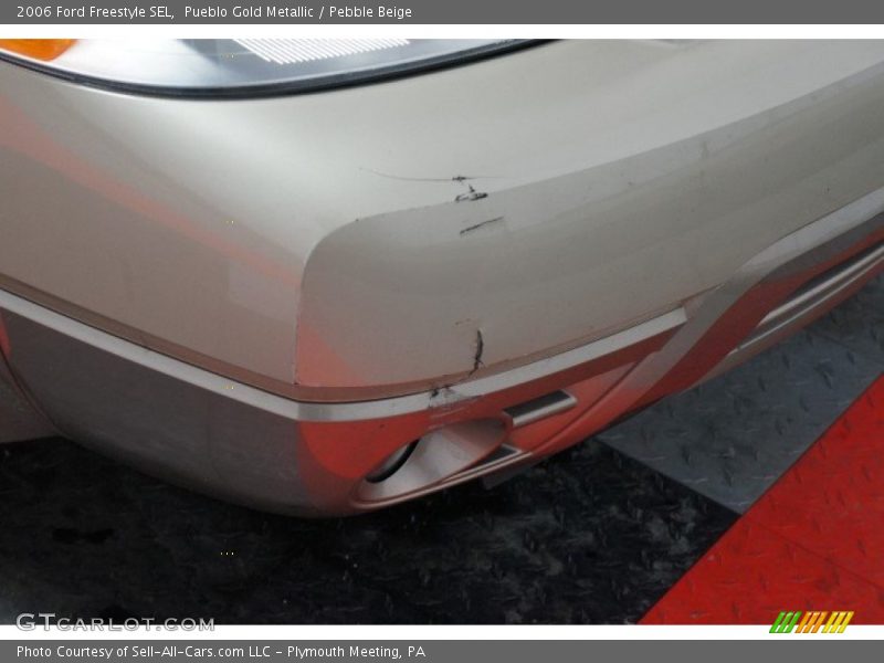 Pueblo Gold Metallic / Pebble Beige 2006 Ford Freestyle SEL