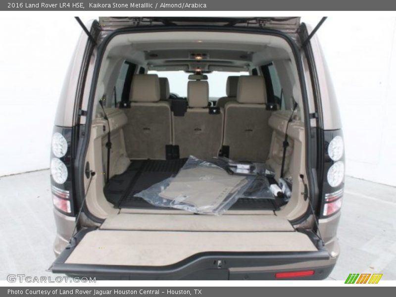 Kaikora Stone Metalllic / Almond/Arabica 2016 Land Rover LR4 HSE