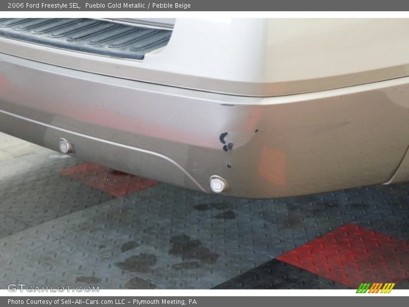 Pueblo Gold Metallic / Pebble Beige 2006 Ford Freestyle SEL