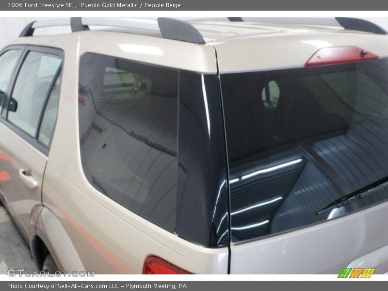 Pueblo Gold Metallic / Pebble Beige 2006 Ford Freestyle SEL