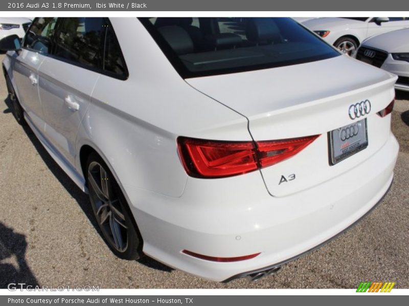 Ibis White / Black 2016 Audi A3 1.8 Premium