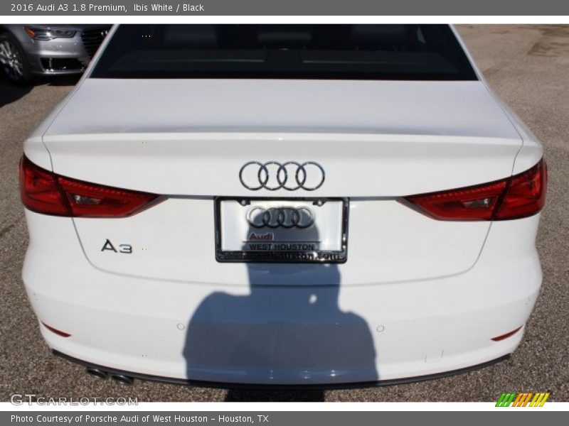 Ibis White / Black 2016 Audi A3 1.8 Premium