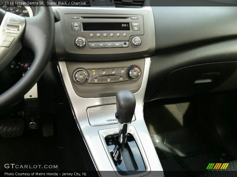 Super Black / Charcoal 2013 Nissan Sentra SR