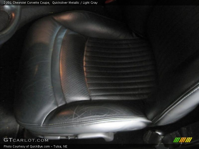 Quicksilver Metallic / Light Gray 2001 Chevrolet Corvette Coupe