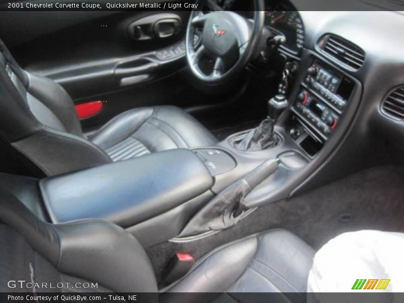 Quicksilver Metallic / Light Gray 2001 Chevrolet Corvette Coupe