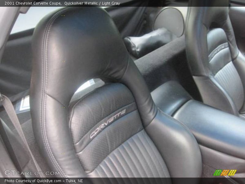 Quicksilver Metallic / Light Gray 2001 Chevrolet Corvette Coupe