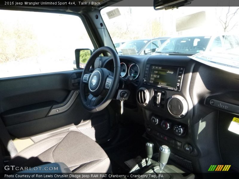 Tank / Black 2016 Jeep Wrangler Unlimited Sport 4x4
