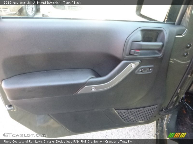 Tank / Black 2016 Jeep Wrangler Unlimited Sport 4x4