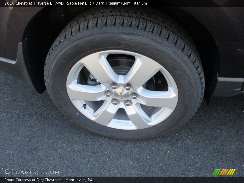 Sable Metallic / Dark Titanium/Light Titanium 2016 Chevrolet Traverse LT AWD