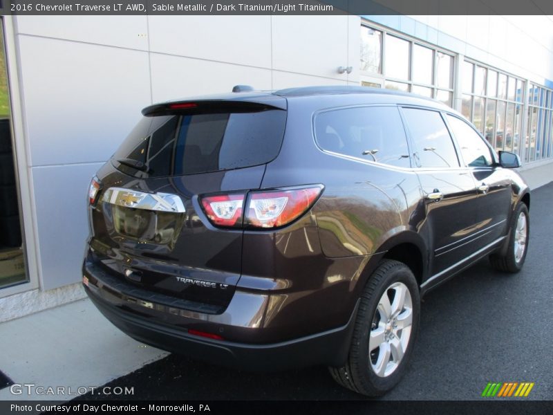 Sable Metallic / Dark Titanium/Light Titanium 2016 Chevrolet Traverse LT AWD
