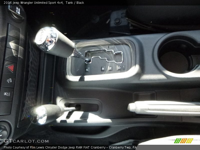 Tank / Black 2016 Jeep Wrangler Unlimited Sport 4x4