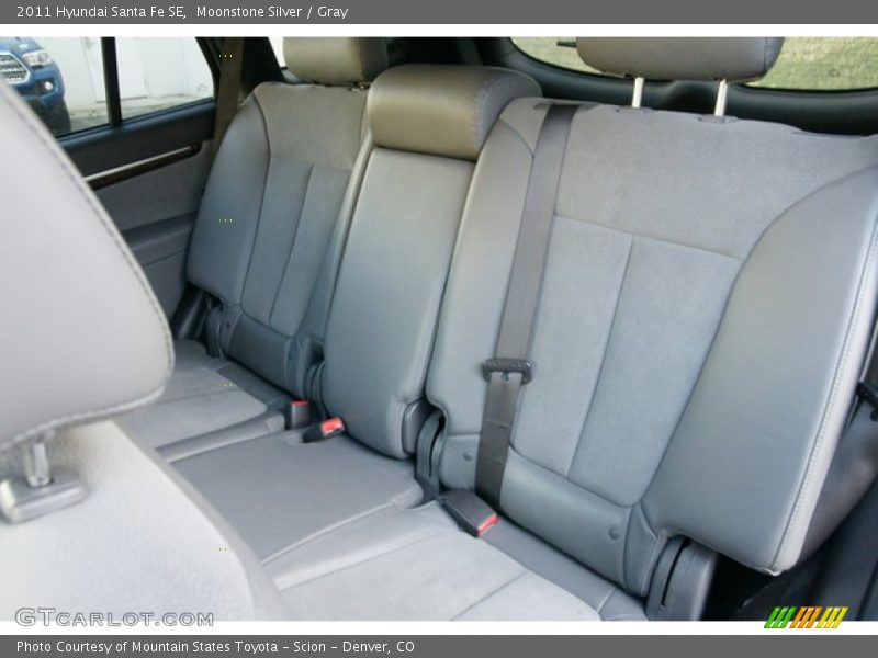 Moonstone Silver / Gray 2011 Hyundai Santa Fe SE