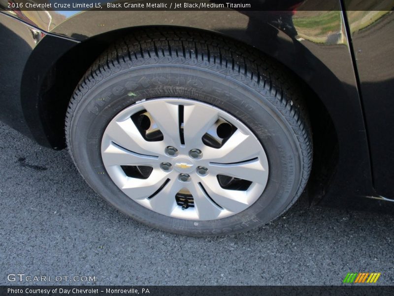 Black Granite Metallic / Jet Black/Medium Titanium 2016 Chevrolet Cruze Limited LS