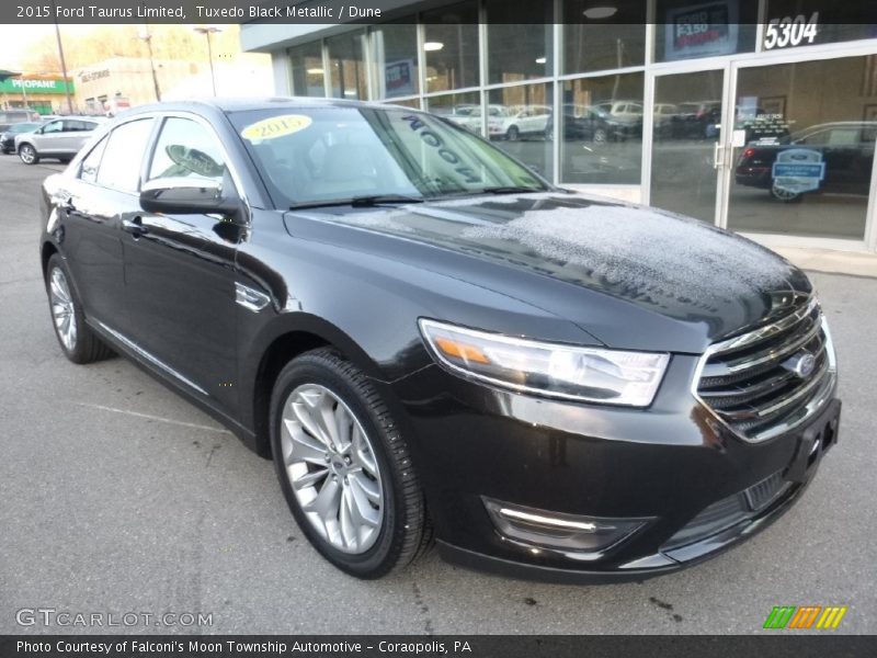 Tuxedo Black Metallic / Dune 2015 Ford Taurus Limited