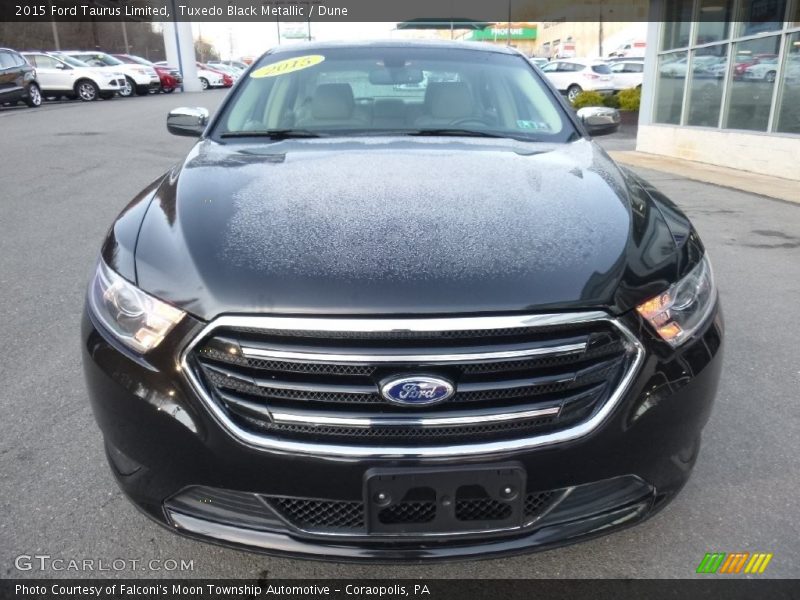 Tuxedo Black Metallic / Dune 2015 Ford Taurus Limited