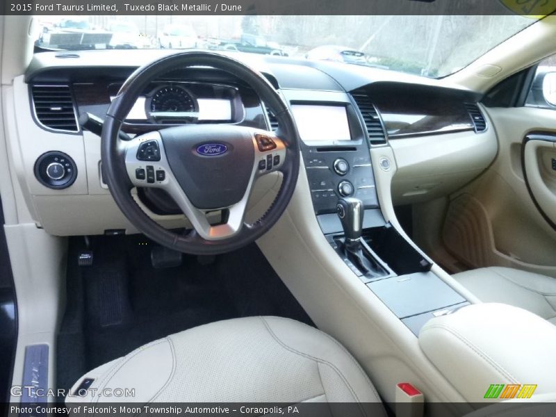 Tuxedo Black Metallic / Dune 2015 Ford Taurus Limited
