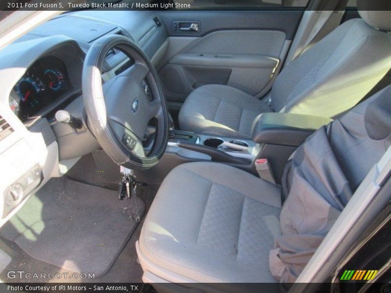 Tuxedo Black Metallic / Medium Light Stone 2011 Ford Fusion S