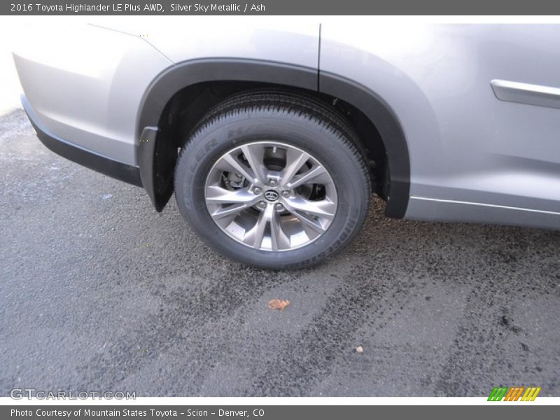 Silver Sky Metallic / Ash 2016 Toyota Highlander LE Plus AWD
