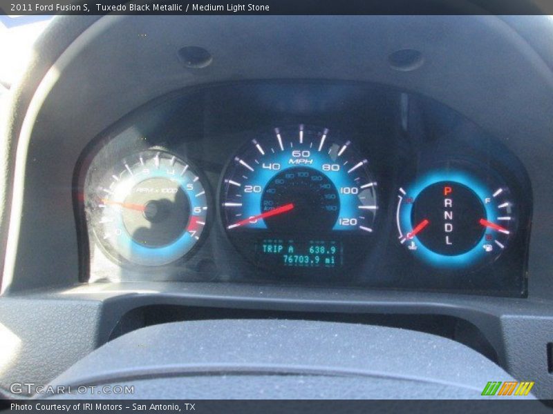 Tuxedo Black Metallic / Medium Light Stone 2011 Ford Fusion S