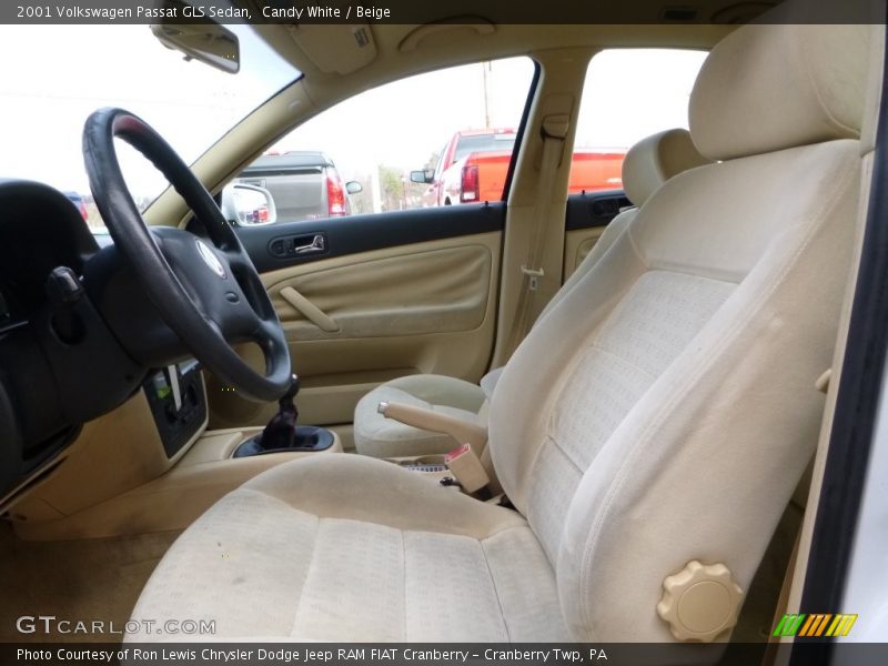 Candy White / Beige 2001 Volkswagen Passat GLS Sedan