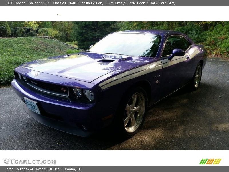 Plum Crazy Purple Pearl / Dark Slate Gray 2010 Dodge Challenger R/T Classic Furious Fuchsia Edition