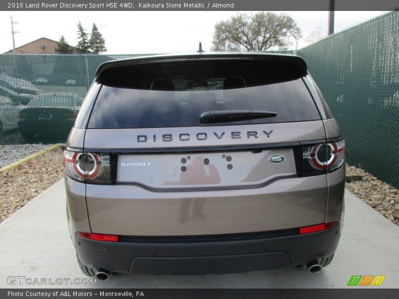 Kaikoura Stone Metallic / Almond 2016 Land Rover Discovery Sport HSE 4WD