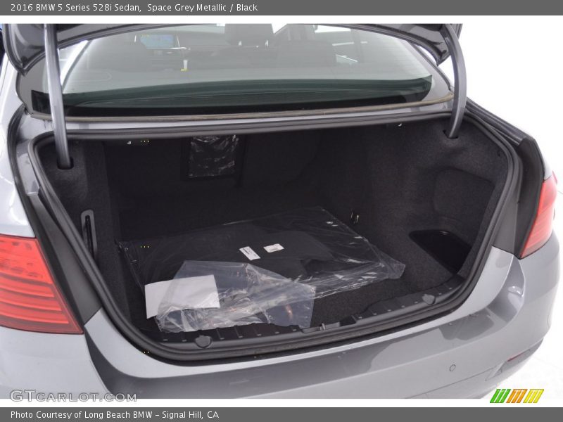Space Grey Metallic / Black 2016 BMW 5 Series 528i Sedan