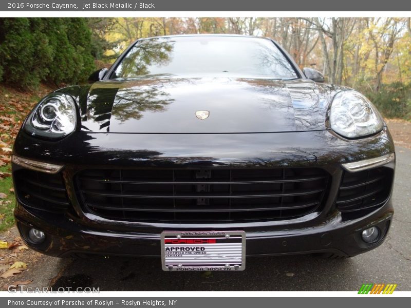 Jet Black Metallic / Black 2016 Porsche Cayenne