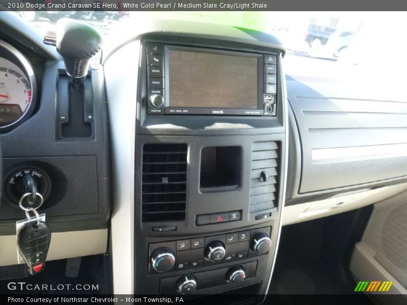 White Gold Pearl / Medium Slate Gray/Light Shale 2010 Dodge Grand Caravan SE Hero