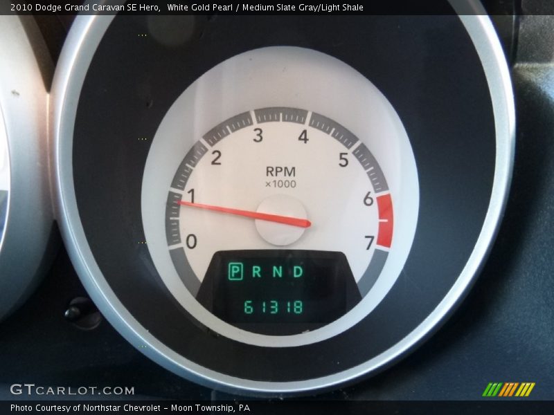 White Gold Pearl / Medium Slate Gray/Light Shale 2010 Dodge Grand Caravan SE Hero