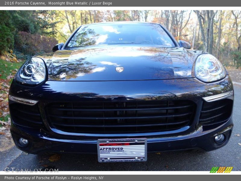 Moonlight Blue Metallic / Luxor Beige 2016 Porsche Cayenne