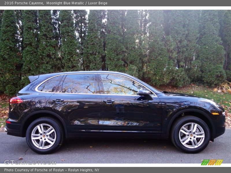 Moonlight Blue Metallic / Luxor Beige 2016 Porsche Cayenne