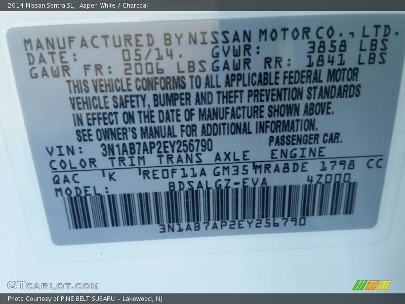 Aspen White / Charcoal 2014 Nissan Sentra SL