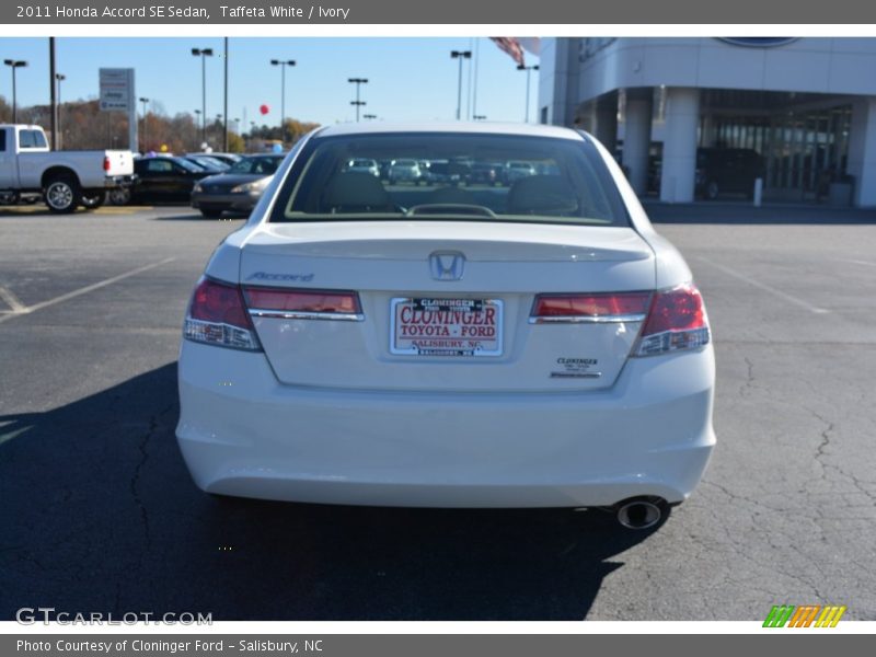 Taffeta White / Ivory 2011 Honda Accord SE Sedan