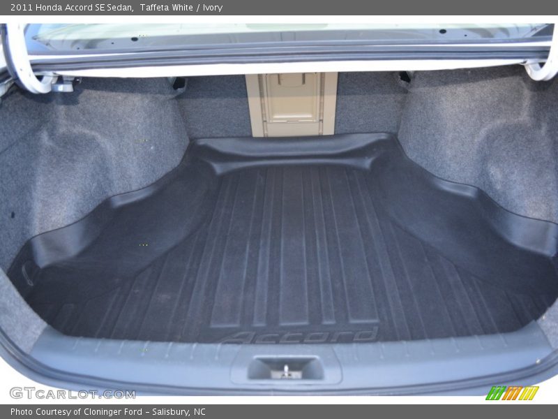 Taffeta White / Ivory 2011 Honda Accord SE Sedan