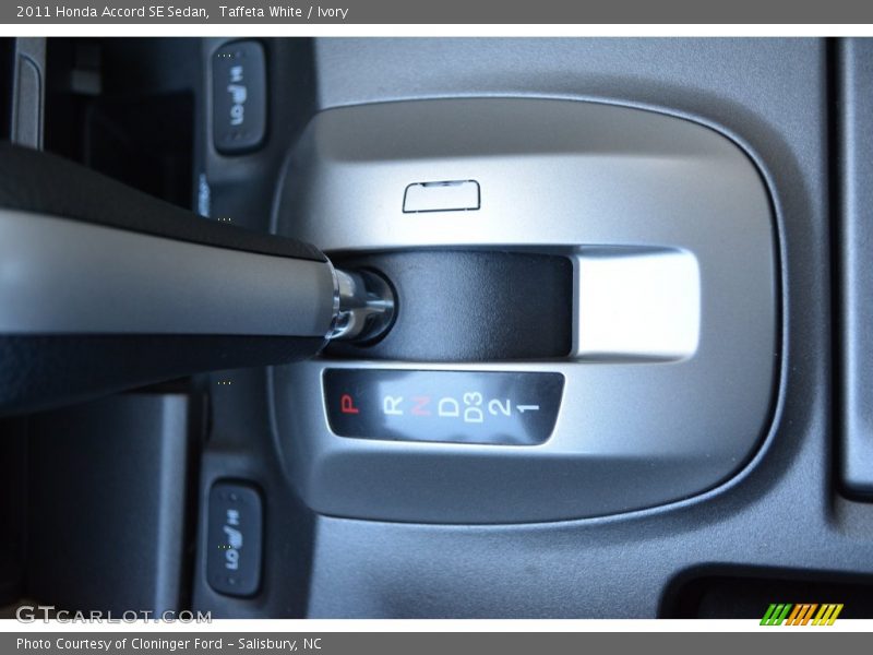 Taffeta White / Ivory 2011 Honda Accord SE Sedan