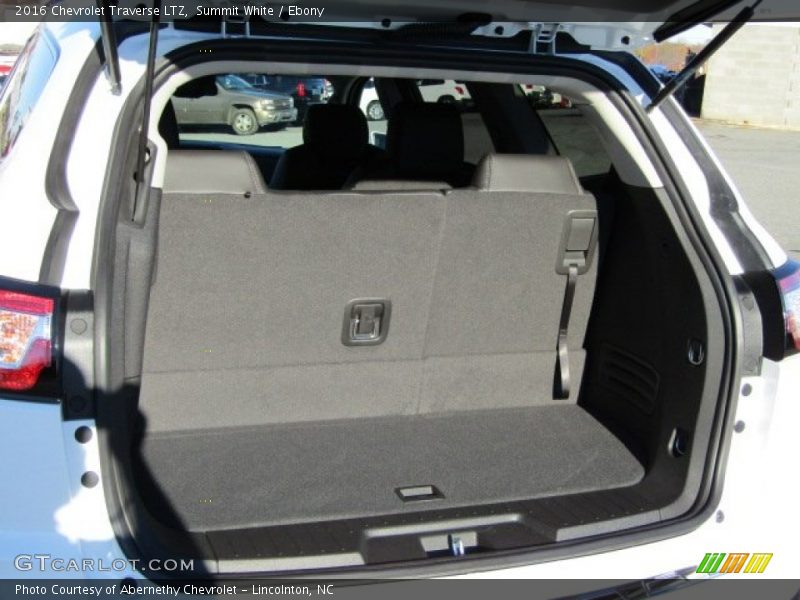 Summit White / Ebony 2016 Chevrolet Traverse LTZ