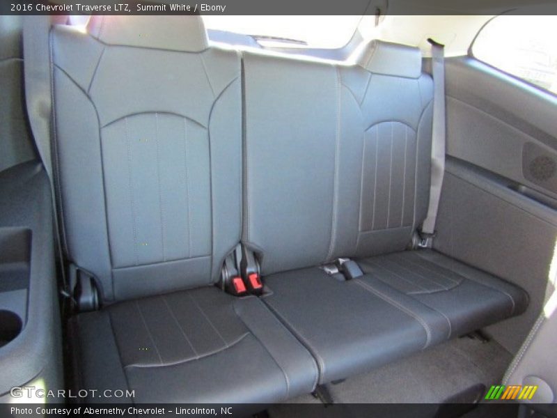 Summit White / Ebony 2016 Chevrolet Traverse LTZ