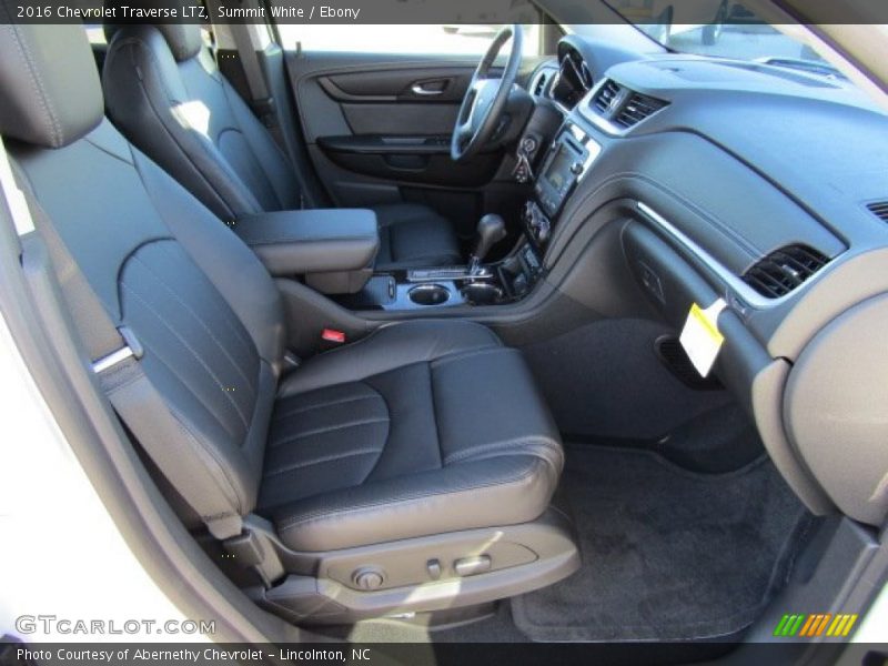 Summit White / Ebony 2016 Chevrolet Traverse LTZ