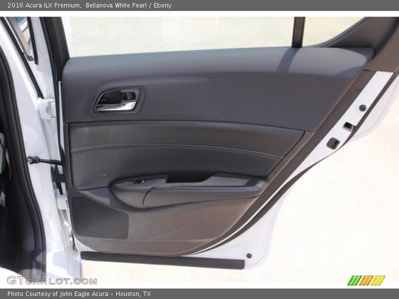 Bellanova White Pearl / Ebony 2016 Acura ILX Premium
