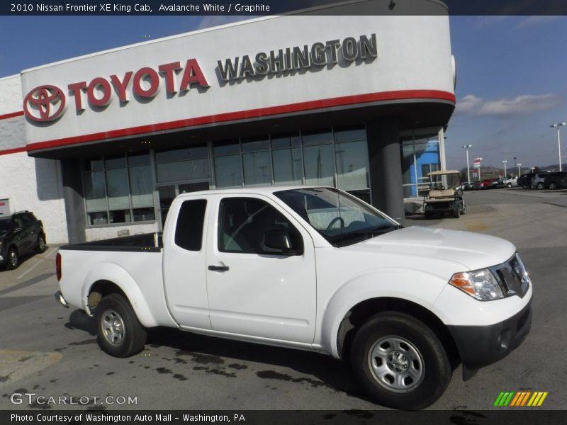 Avalanche White / Graphite 2010 Nissan Frontier XE King Cab