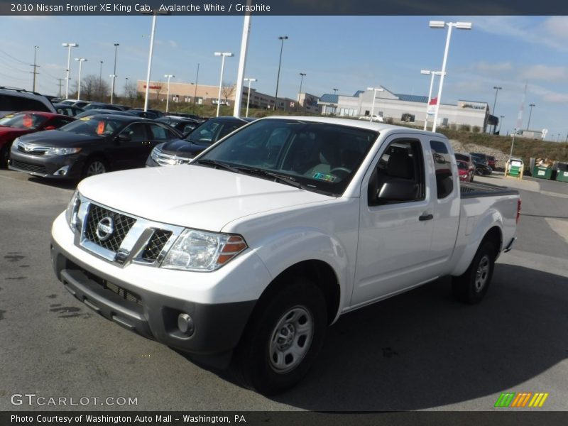 Avalanche White / Graphite 2010 Nissan Frontier XE King Cab