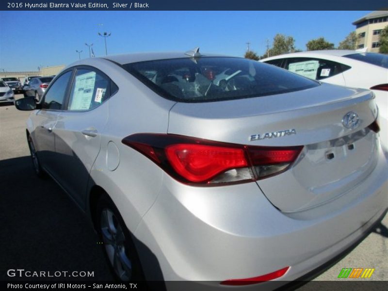 Silver / Black 2016 Hyundai Elantra Value Edition