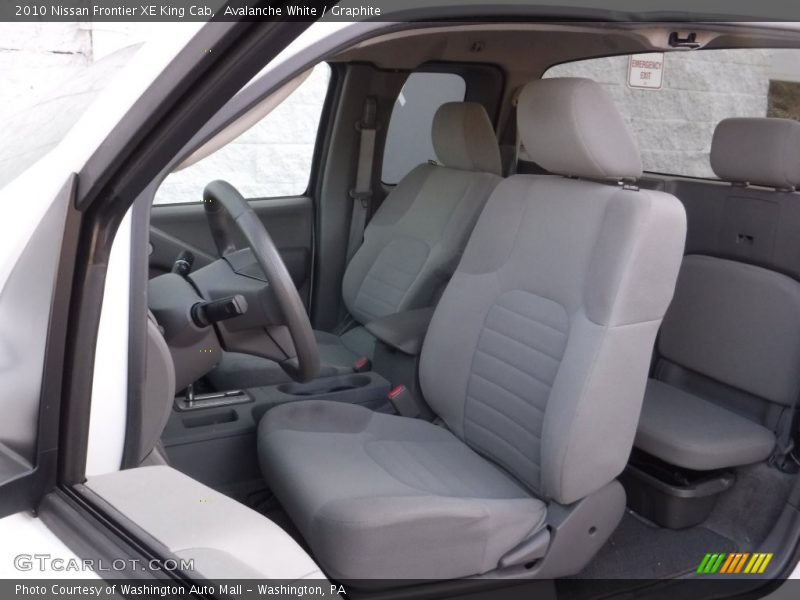Avalanche White / Graphite 2010 Nissan Frontier XE King Cab